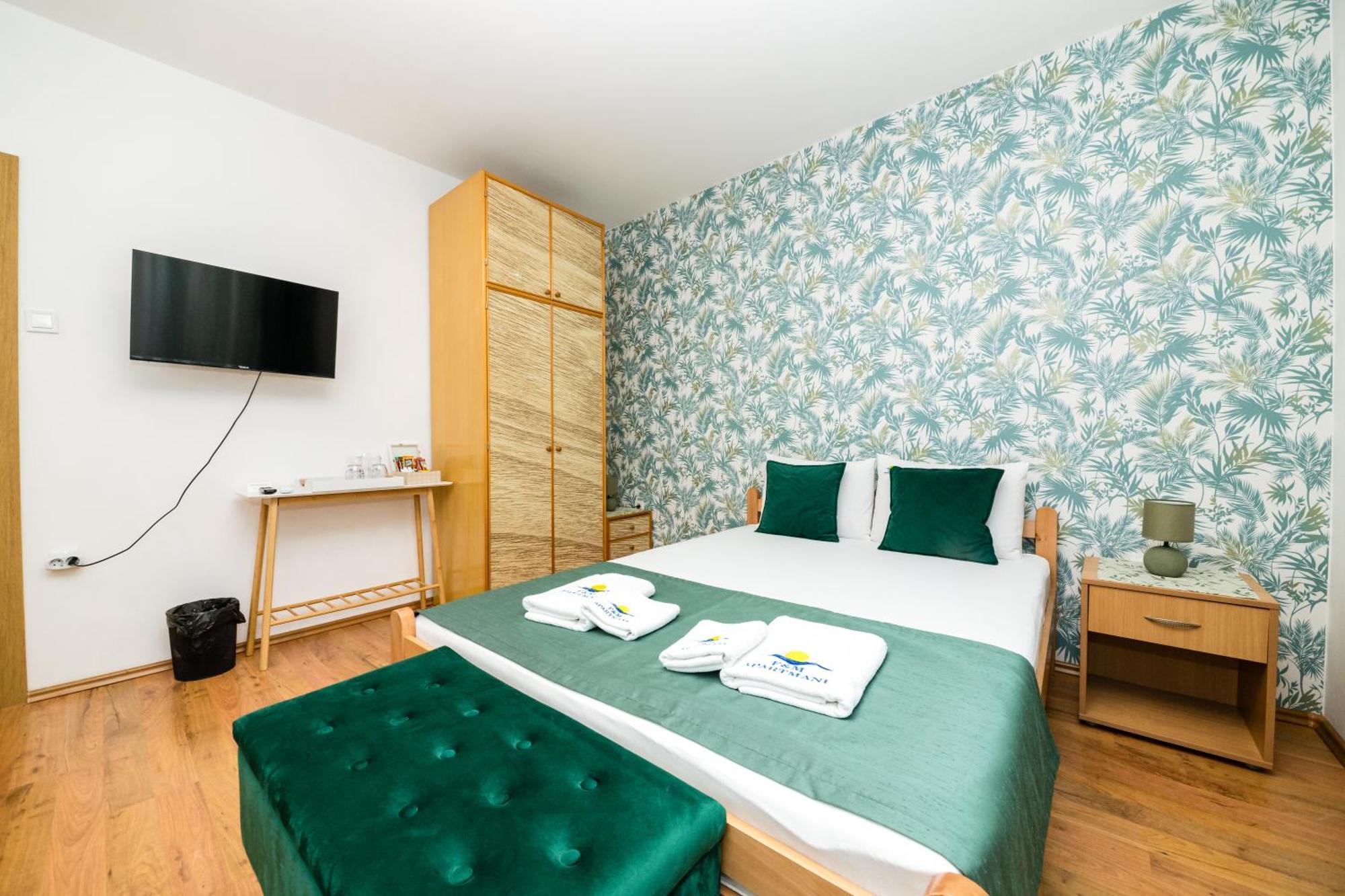 Apartmani F&M โกตอร์ ภายนอก รูปภาพ