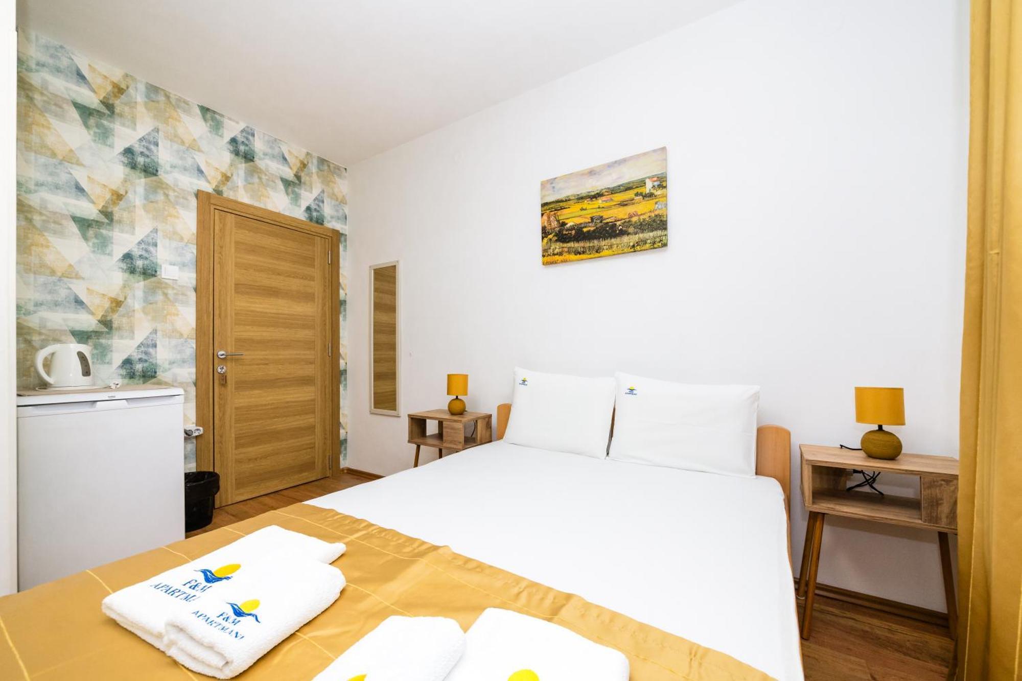 Apartmani F&M โกตอร์ ภายนอก รูปภาพ